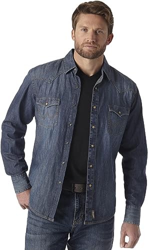 Wrangler Men's Retro Two Pocket Long Sleeve Snap Shirt